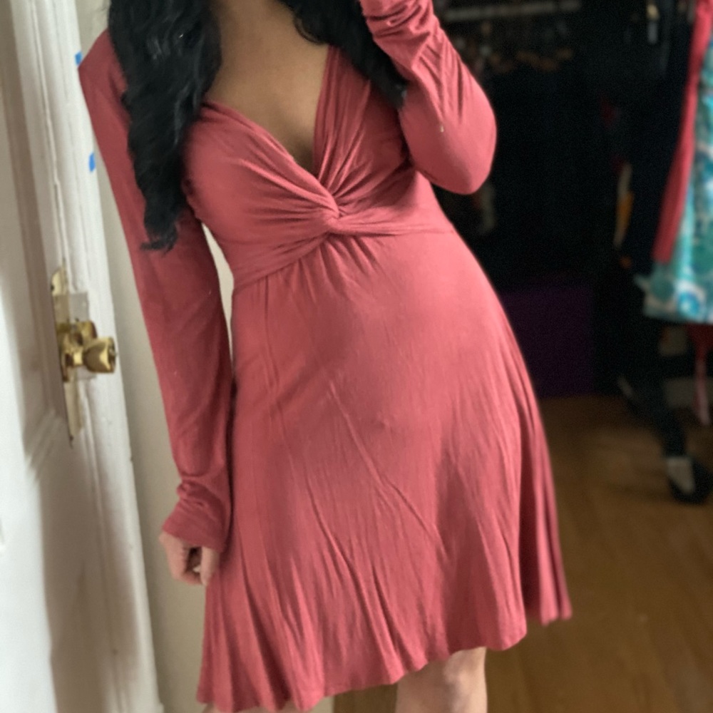 Francesca’s Alya Pink V Neck Long Sleeve Dress